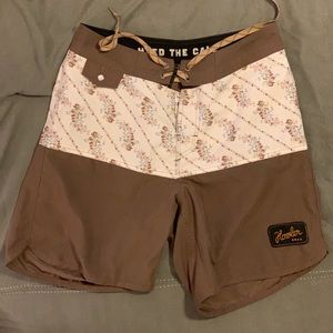 Howler Bros Bruja Boardshort men's size 31